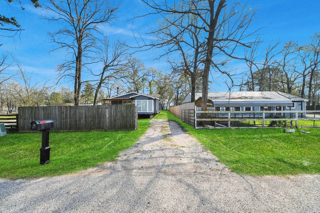 Photo of 20918 Dunn, New Caney, TX 77357 (MLS # 10621844)