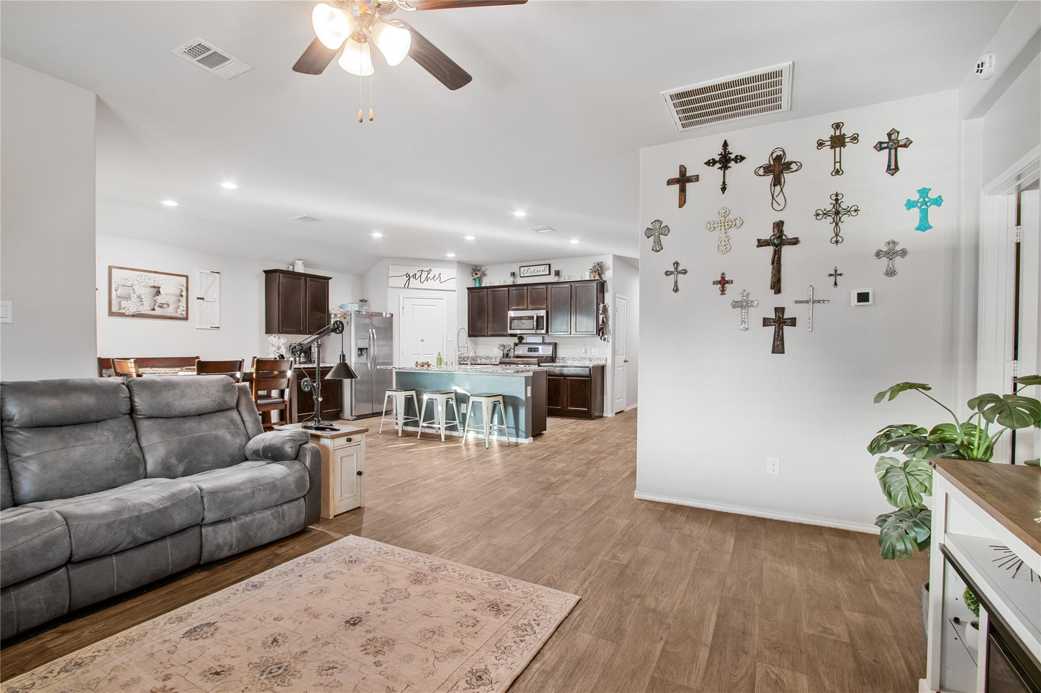 3935 Barnacle Court