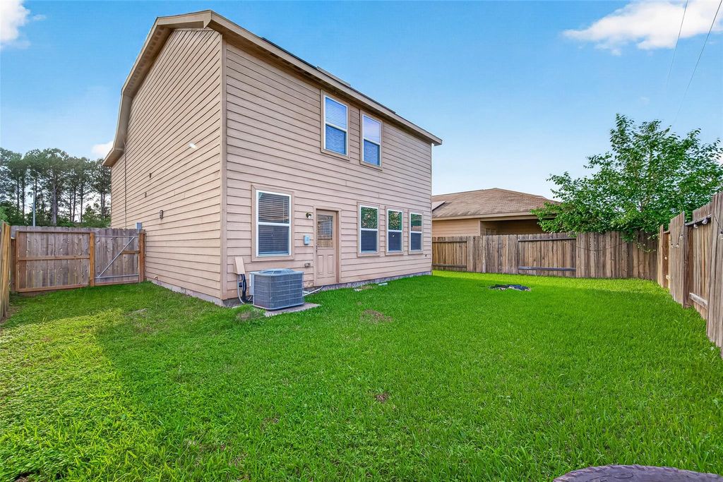 Photo of 10538 Pine Landing Drive, Houston, TX 77088 (MLS # 83635923)
