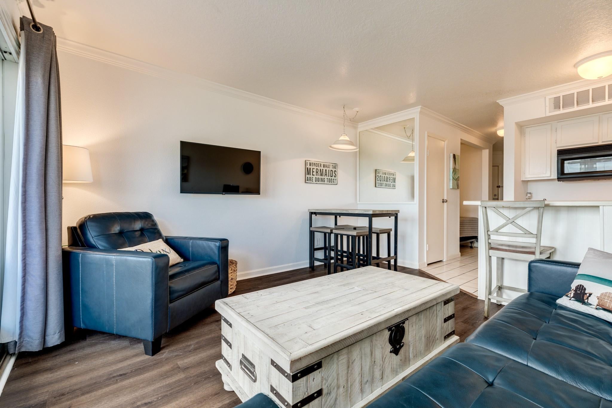 6300 Seawall Boulevard 3215