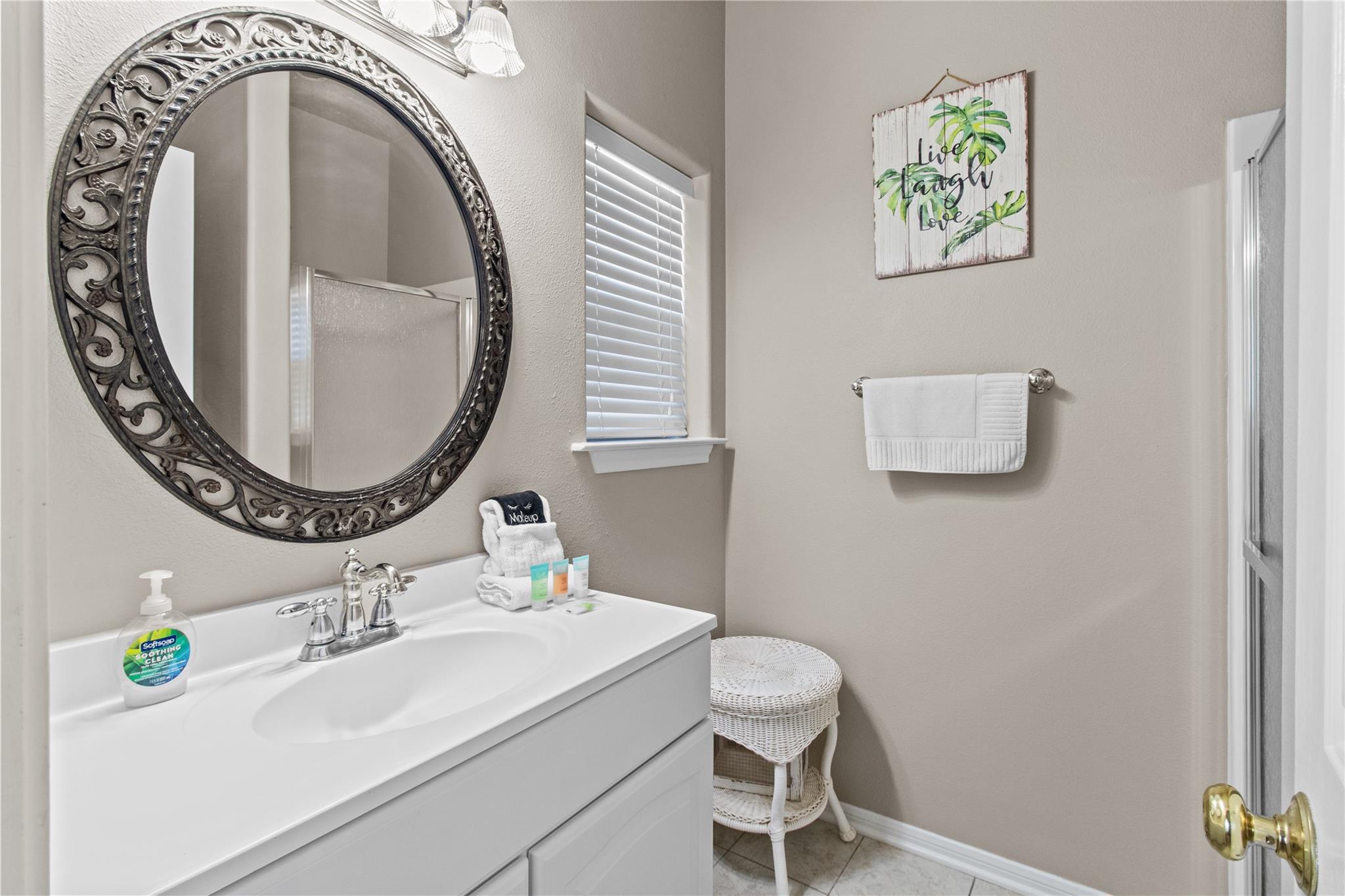 Galveston, Texas, 77554, United States, 4 Bedrooms Bedrooms, ,5 BathroomsBathrooms,Residential,Active,2043808