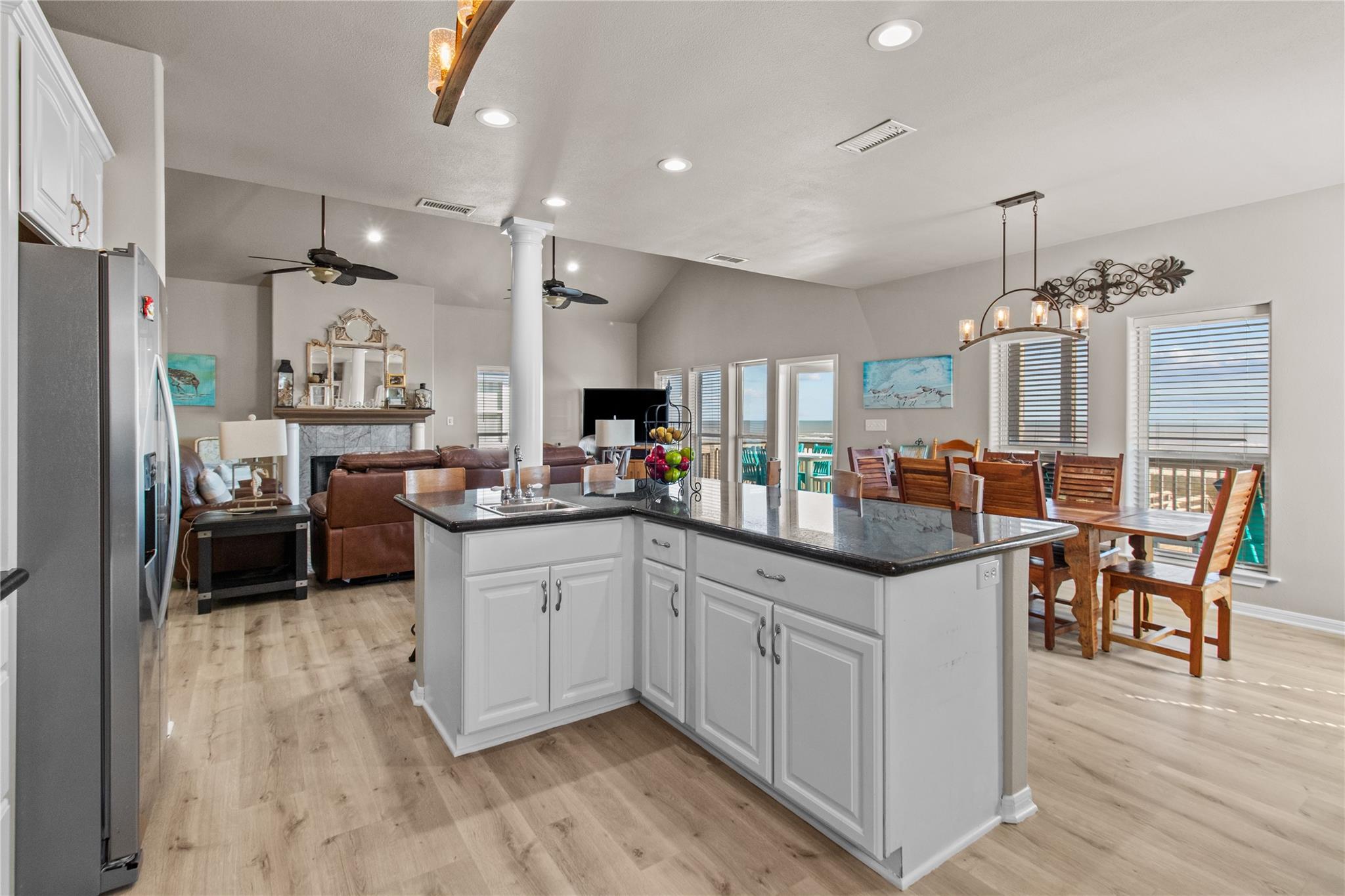 Galveston, Texas, 77554, United States, 4 Bedrooms Bedrooms, ,5 BathroomsBathrooms,Residential,Active,2043808