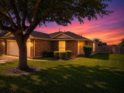 Photo of 110 Rodeo Drive, Manvel, TX 77578 (MLS # 45714451)