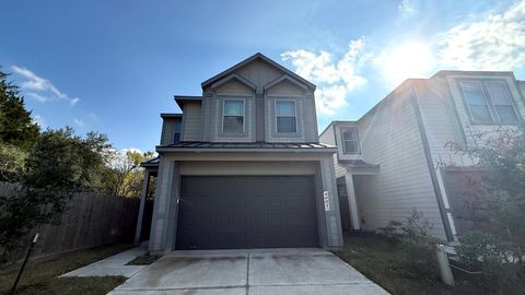 Photo of 4001 Cusco Ln Ln, Houston, TX 77045 (MLS # 70275368)