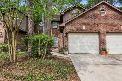Photo of 13 E Willowwood Court, The Woodlands, TX 77381 (MLS # 32856960)