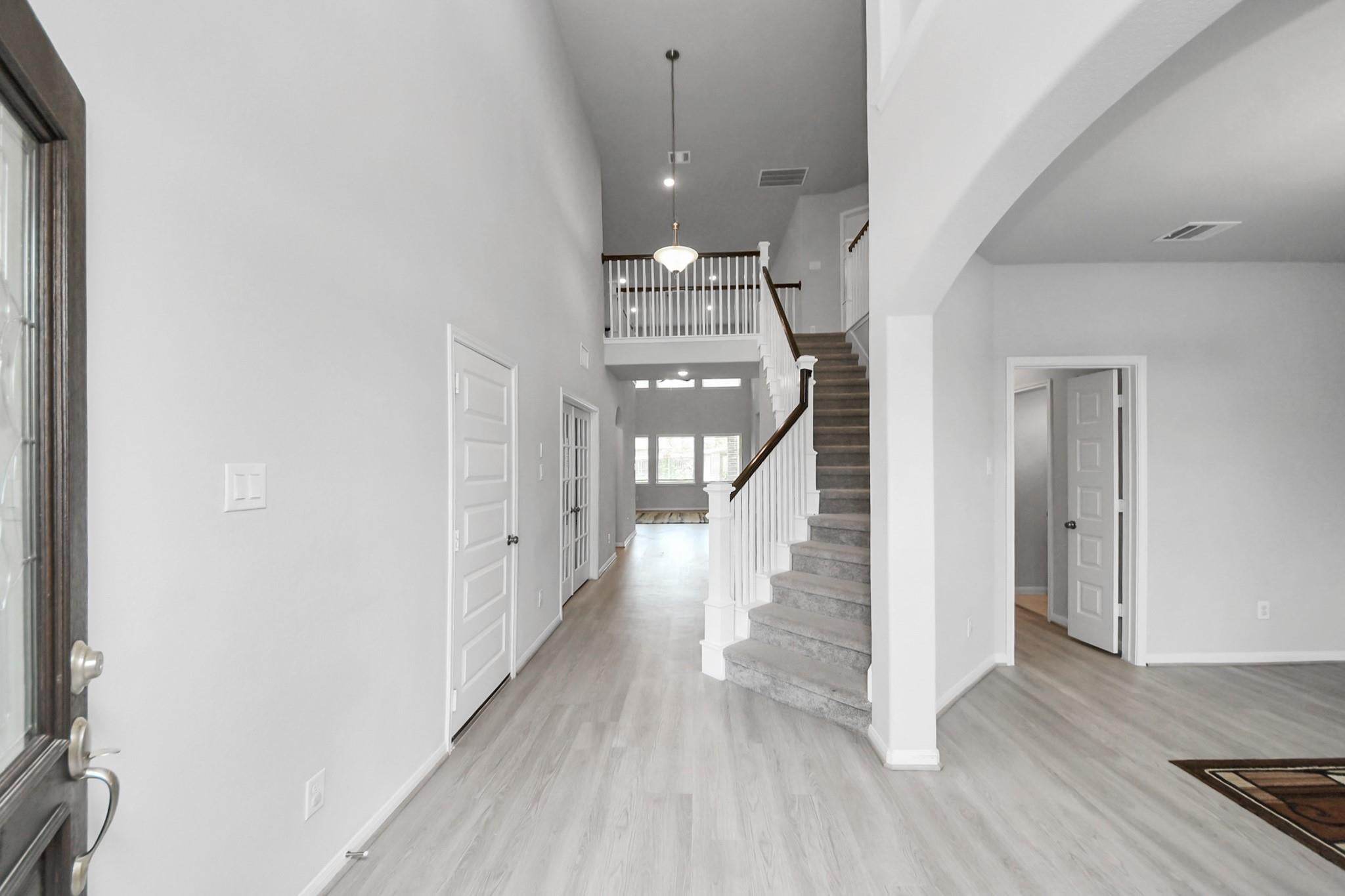 3102 Trishelle Court