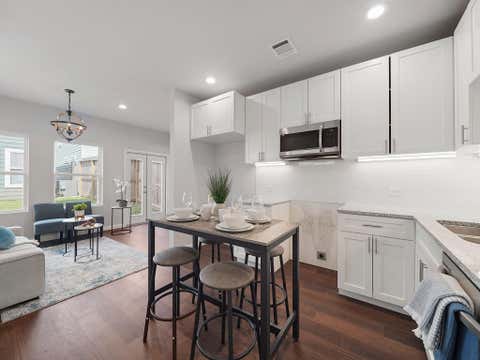 Townhouse For Sale - 18846 Elegance Avenue<br/> Spring, TX 77379