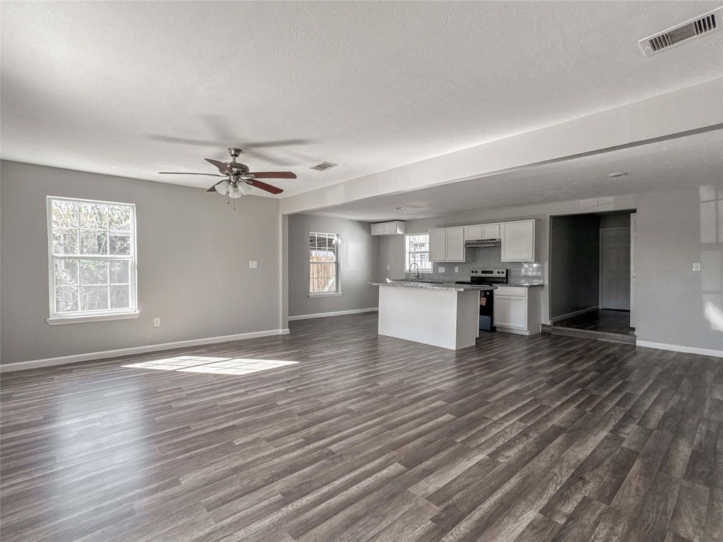 Photo of 7703 Mchenry Street, Houston, TX 77087 (MLS # 11133921)