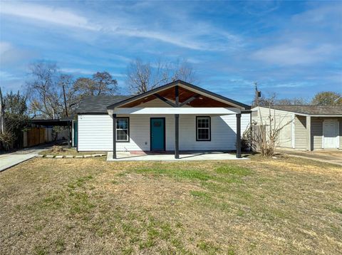 Photo of 7703 Mchenry Street, Houston, TX 77087 (MLS # 11133921)