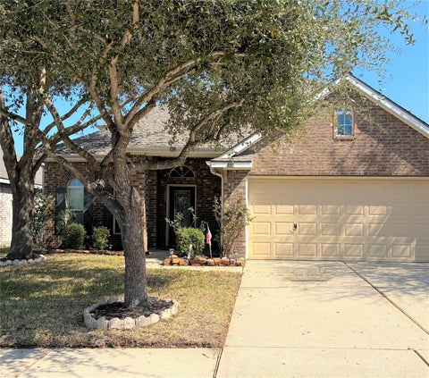 Homes For Sale - 13915 Early Dew Court<br/> Houston, TX 77045
