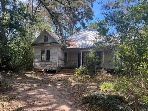 Photo of 515 County Road 728b, Sweeny, TX 77480 (MLS # 34696000)