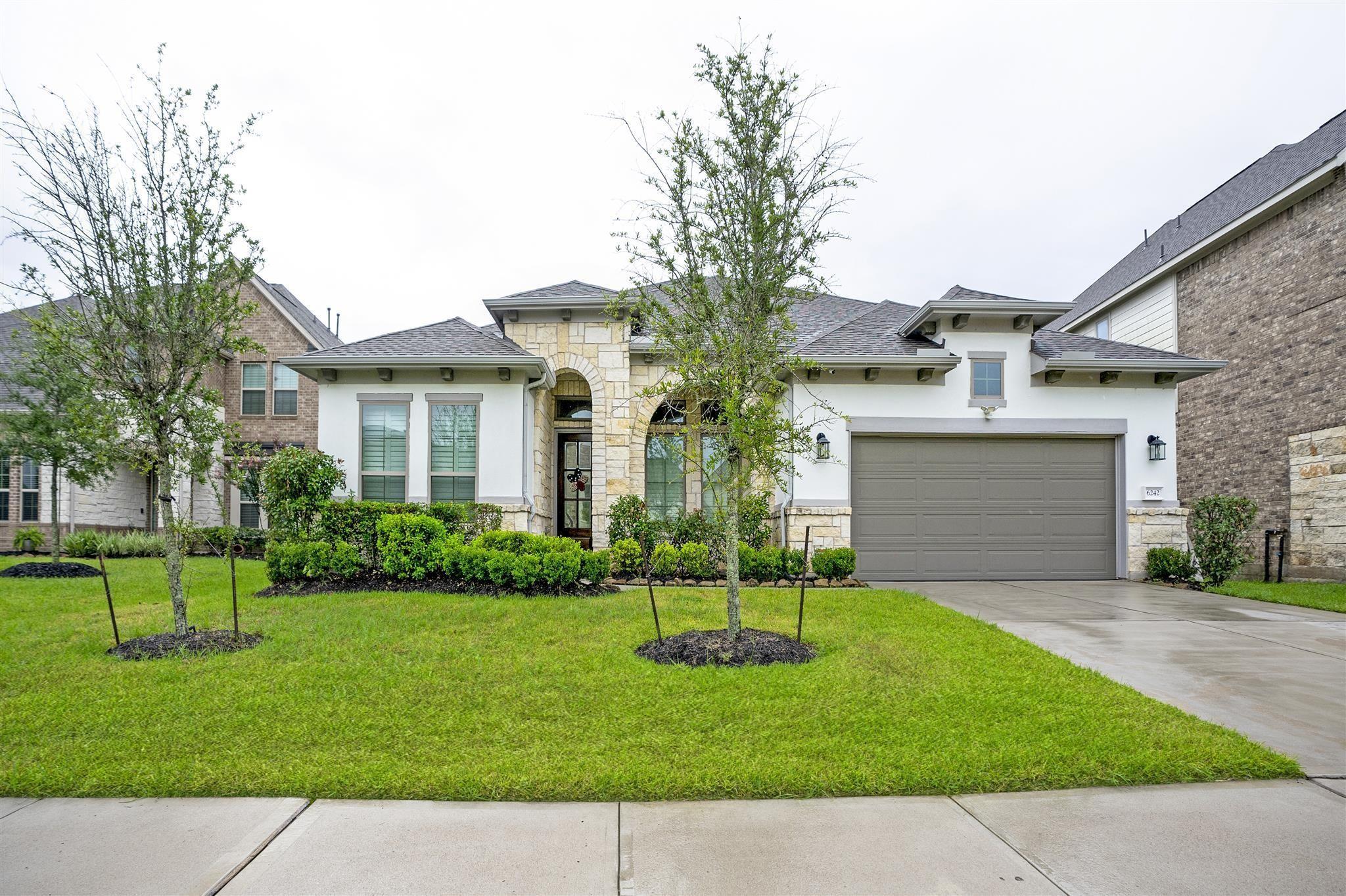 6242 Garden Lakes Lane
