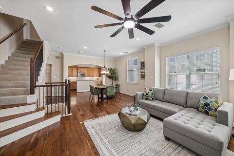 5610 Kiam Street B Houston TX 77007