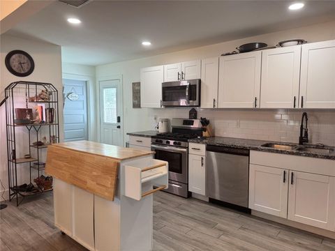 3319 Suiter Way Pasadena TX 77503