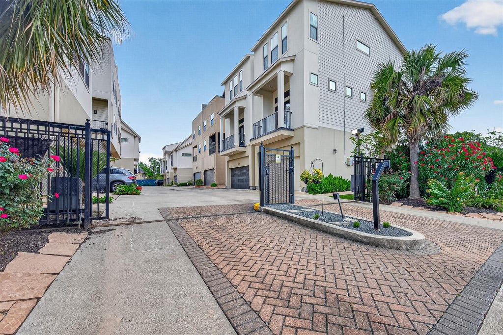 Photo of 2611 Riverside Drive #C, Houston, TX 77004 (MLS # 59277829)