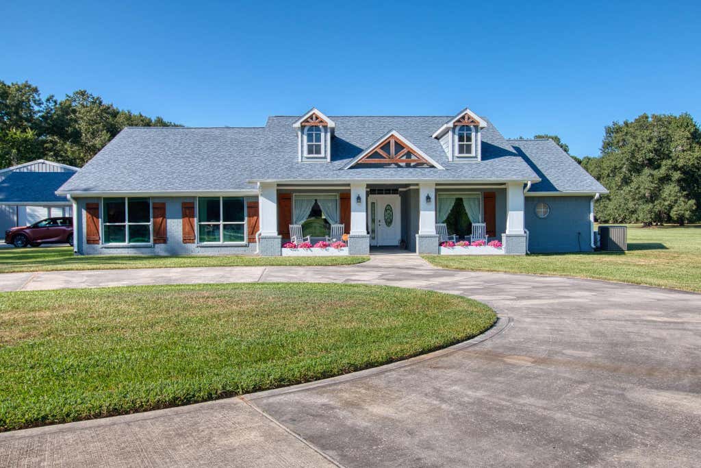 Photo of 17282 Northcrest Circle, New Caney, TX 77357 (MLS # 24588668)