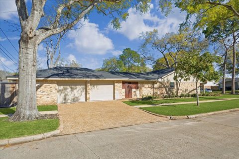 Tiny photo for 5918 Dumfries Drive, Houston, TX 77096 (MLS # 75785504)