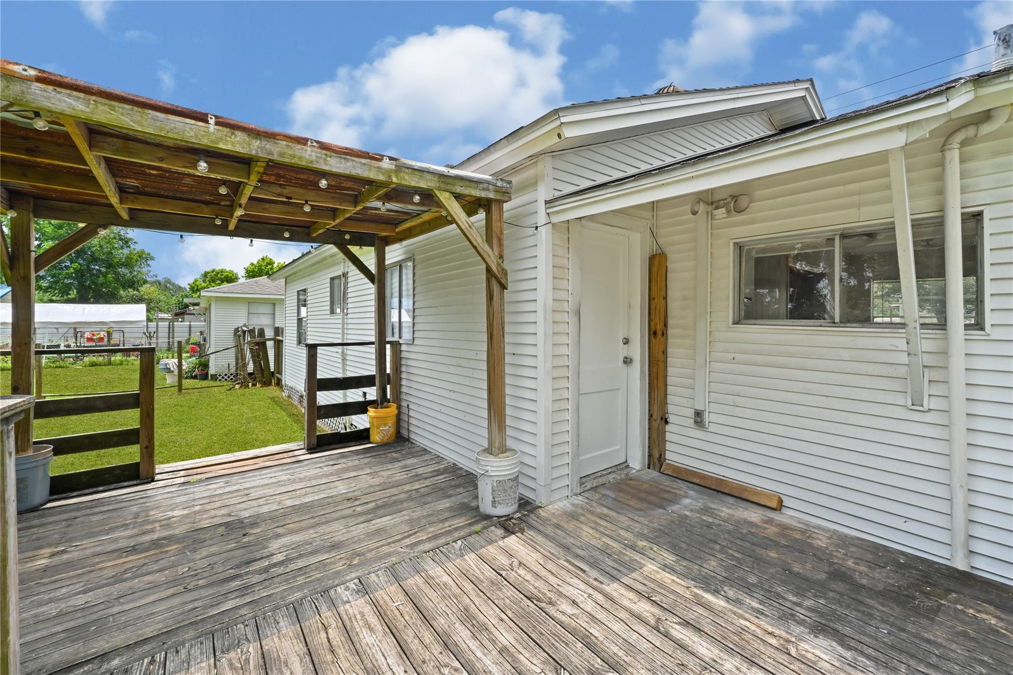 2607 Oleander Drive