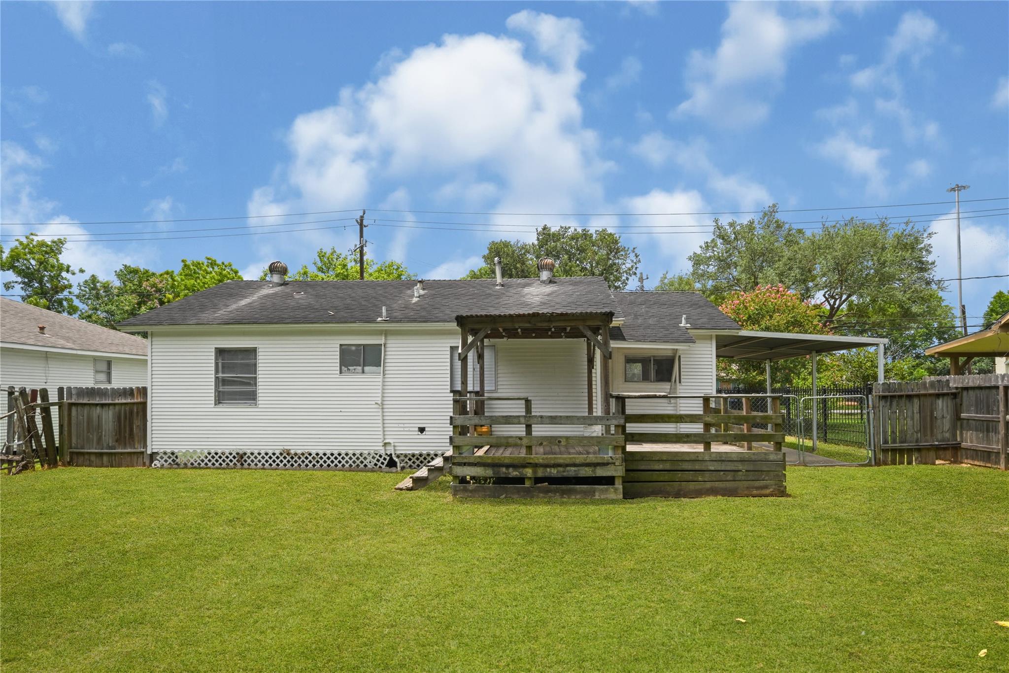 2607 Oleander Drive