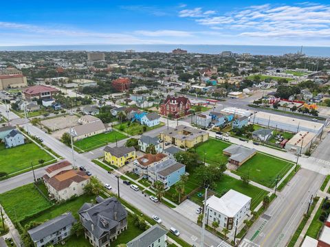 Tiny photo for 2813 Ball Street Street, Galveston, TX 77550 (MLS # 57714700)