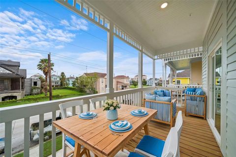 Photo of 2813 Ball Street Street, Galveston, TX 77550 (MLS # 57714700)
