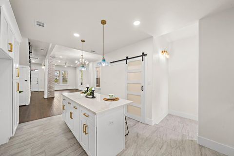 Tiny photo for 2813 Ball Street Street, Galveston, TX 77550 (MLS # 57714700)