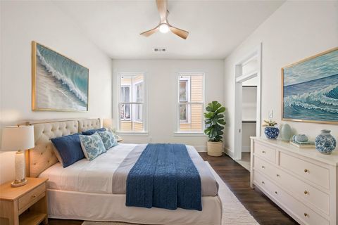 Tiny photo for 2813 Ball Street Street, Galveston, TX 77550 (MLS # 57714700)