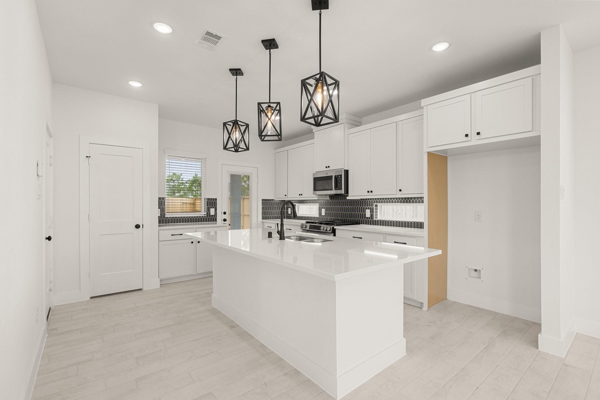 7623 Meadow Mouse Lane