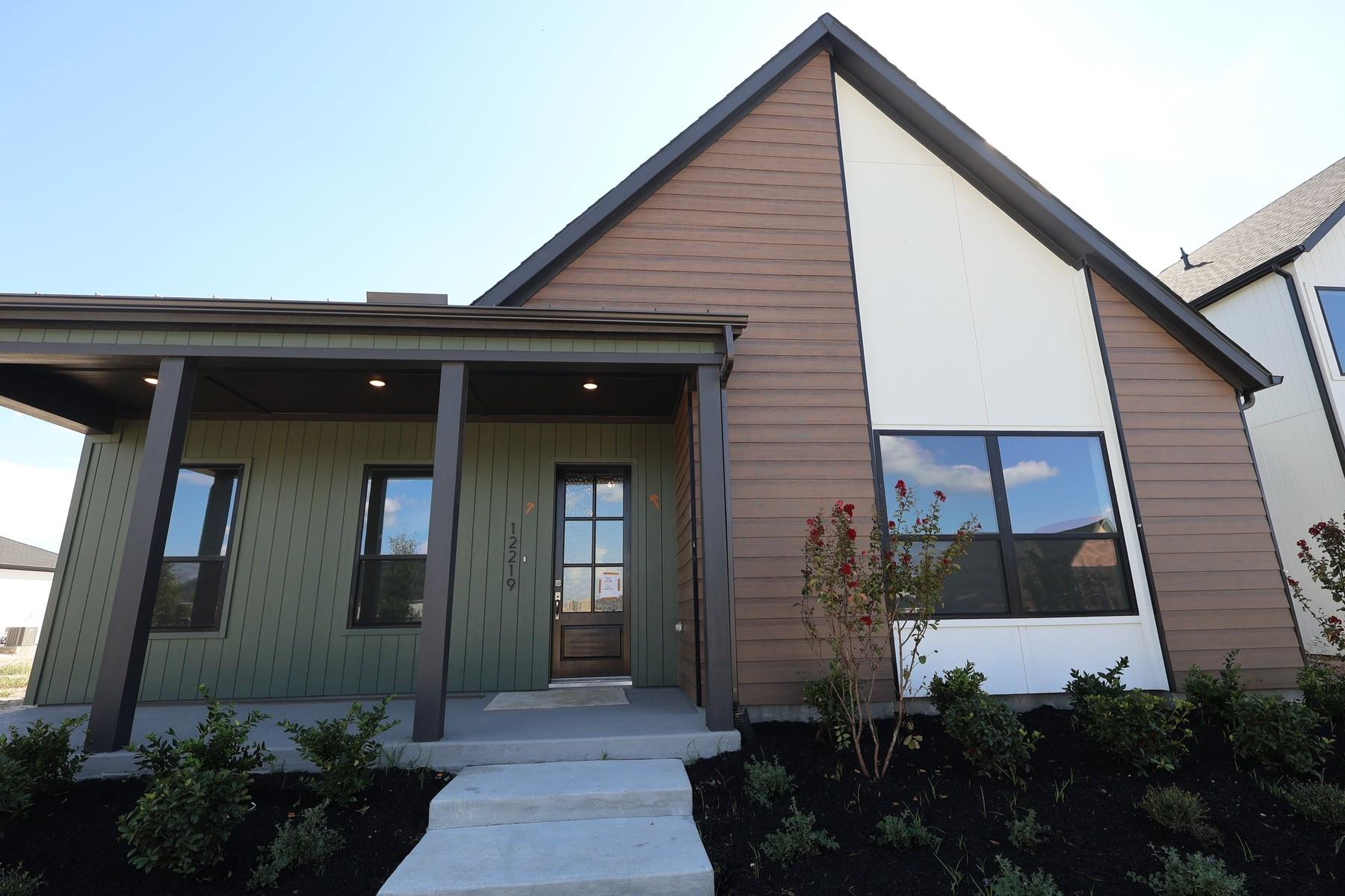 12219 Emerald Enclave Drive