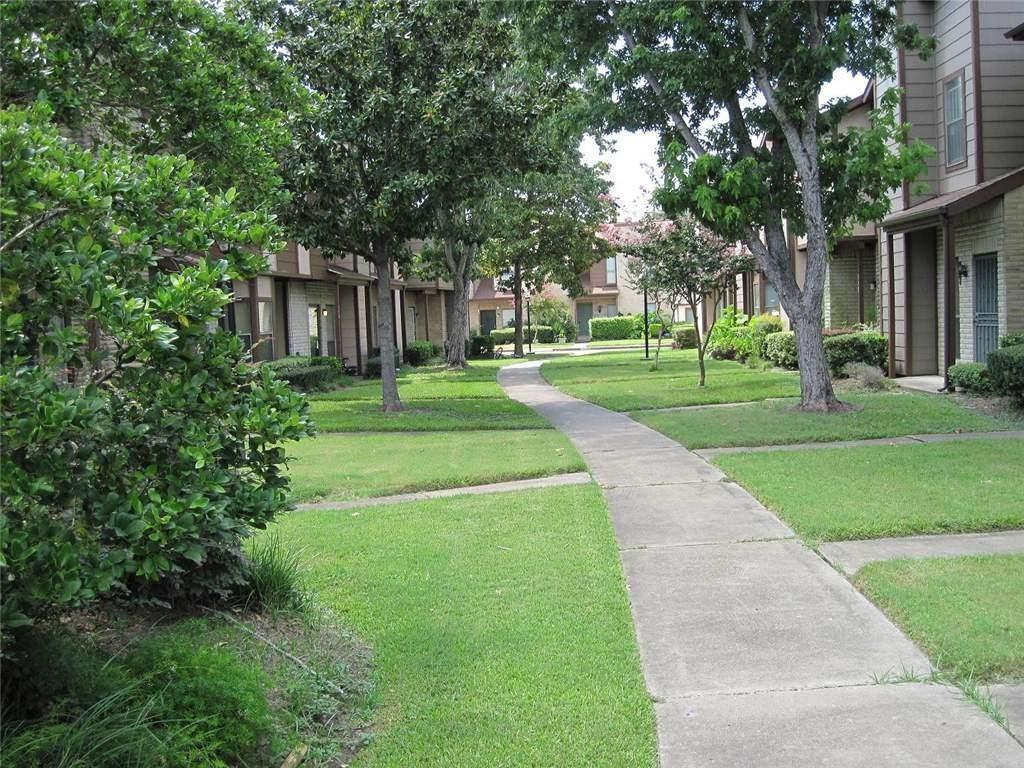12300 Brookglade Circle 125
