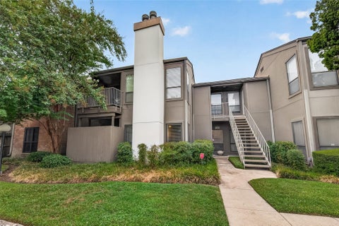 Photo of 1201 Bering Drive #85, Houston, TX 77057 (MLS # 23357090)