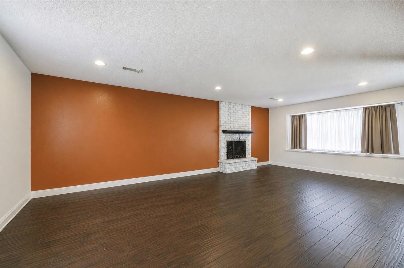 3728 Autumn Lane
