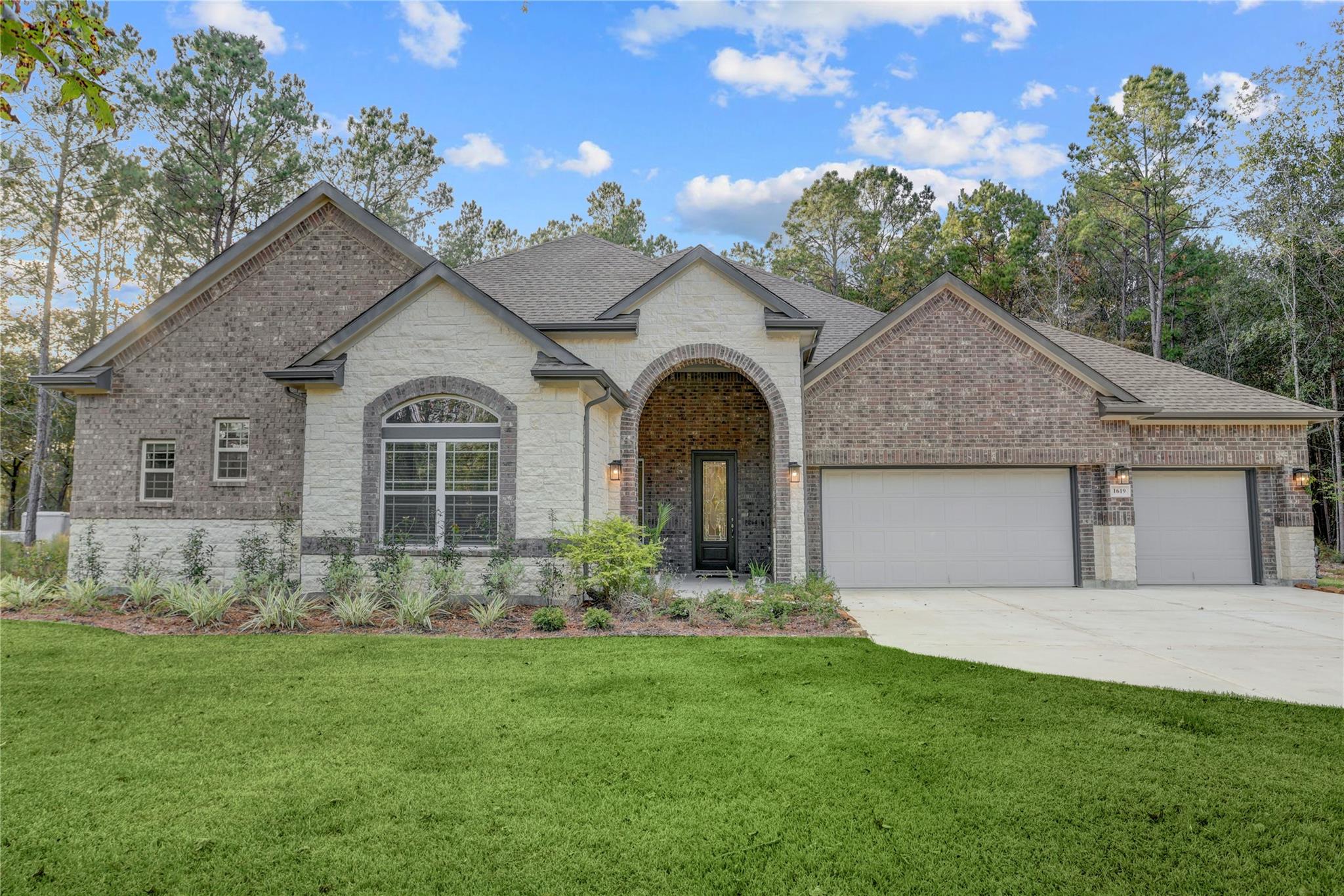 1619 Last Chisos Lane