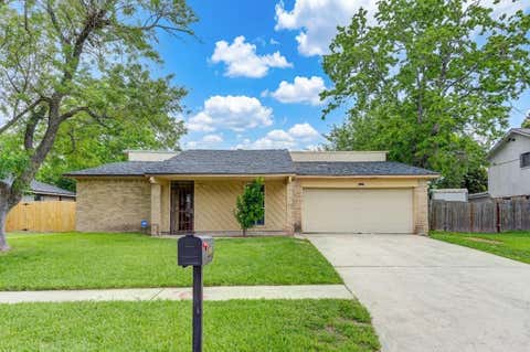 Homes For Sale - 6510 Trail Valley Way<br/> Houston, TX 77086
