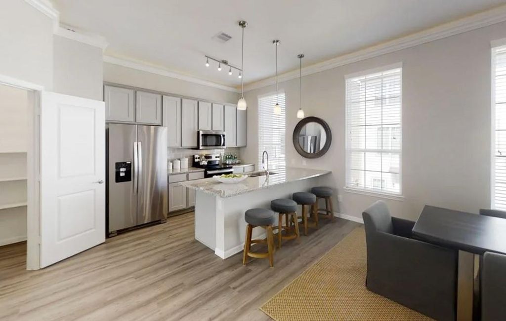 Photo of 5609 Mina Way, Houston, TX 77081 (MLS # 97122557)