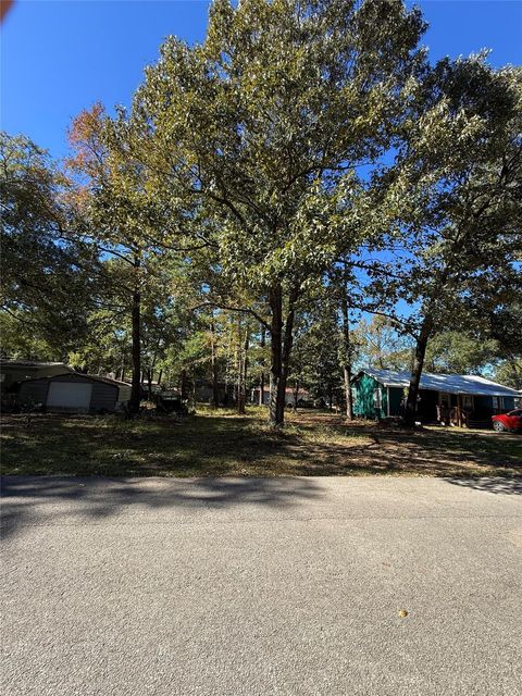 Photo of 0 Alabama, Onalaska, TX 77360 (MLS # 32894843)