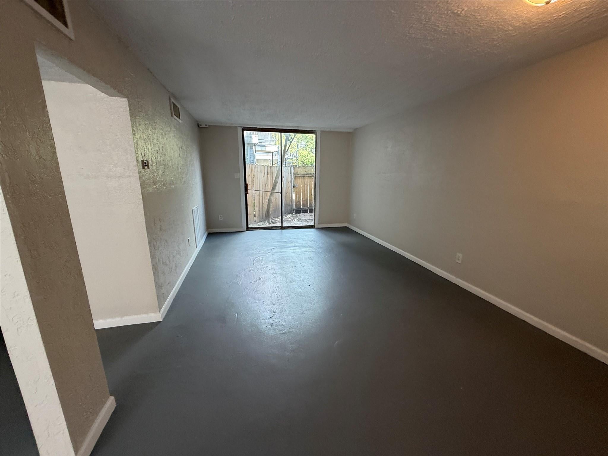 3300 Yorktown Street 11
