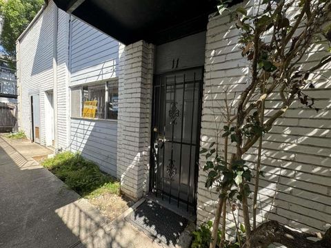 Photo of 3300 Yorktown Street #11, Houston, TX 77056 (MLS # 12789957)
