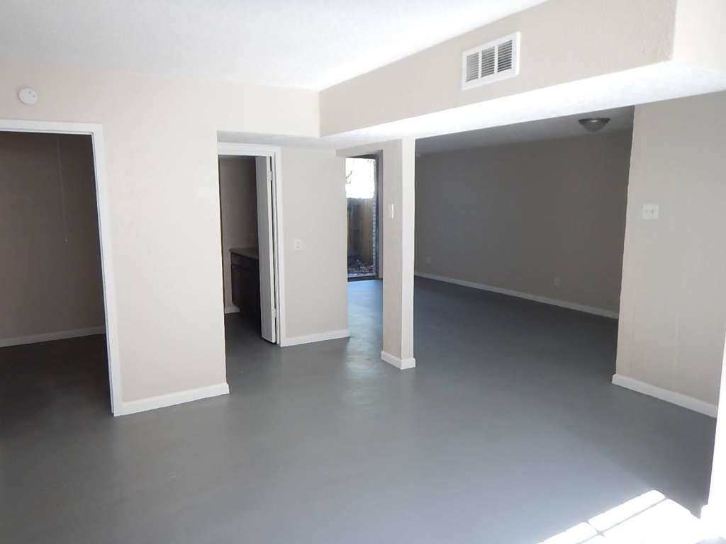 3300 Yorktown Street 11