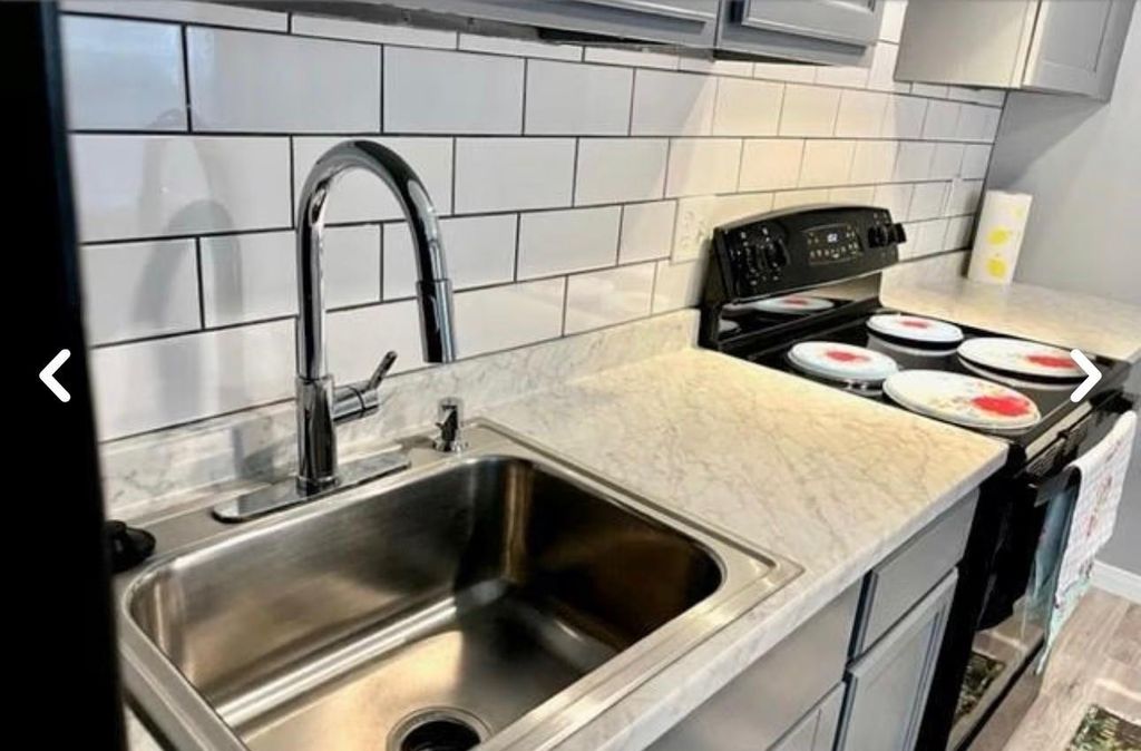 Photo of 7320 Capitol St #4, Houston, TX 77011 (MLS # 29402891)