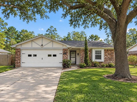 Photo of 9915 Forest Hollow Drive, Baytown, TX 77521 (MLS # 95699530)