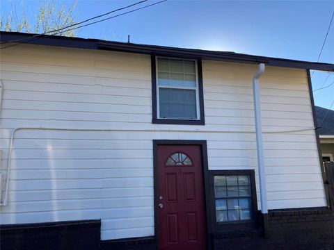 Photo of 135 N Maplewood Street #3, Houston, TX 77011 (MLS # 57568705) Photo of 135 N Maplewood Street #3, Houston, TX 77011 (MLS # 57568705)