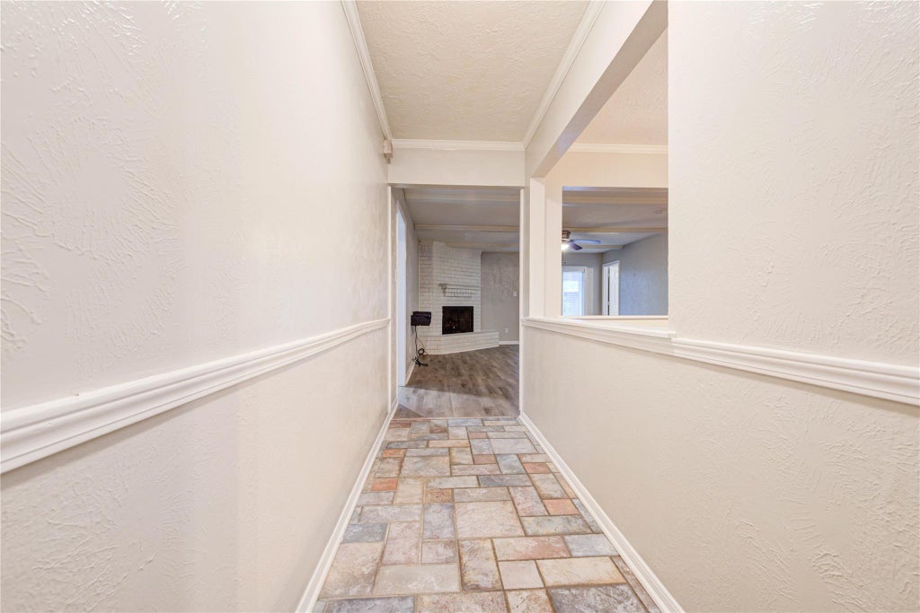 Photo of 2126 Fir Springs Drive, Houston, TX 77339 (MLS # 10667903)