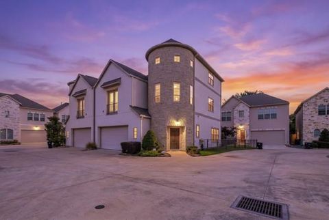 Photo of 2302 Fall Run Drive, Houston, TX 77055 (MLS # 19665890)
