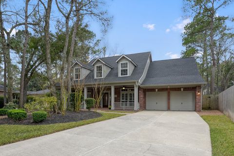 7 Cross Lake Drive The Woodlands TX 77382