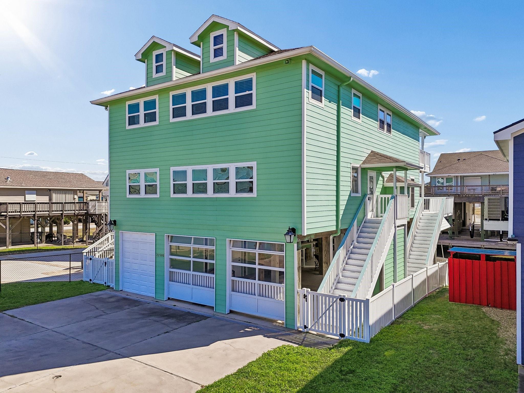 22105 Zapata Drive