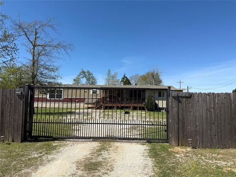 Homes For Sale - 485 County Road 5006<br/> Cleveland, TX 77327