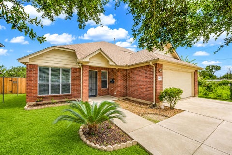 Photo of 8645 Rinn Street, Houston, TX 77078 (MLS # 34061360)