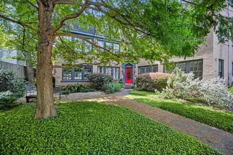 Photo of 4408 Yoakum Boulevard #4, Houston, TX 77006 (MLS # 92146841)