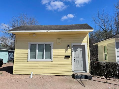 Photo of 2704 Brewster Street, Houston, TX 77026 (MLS # 11691261)